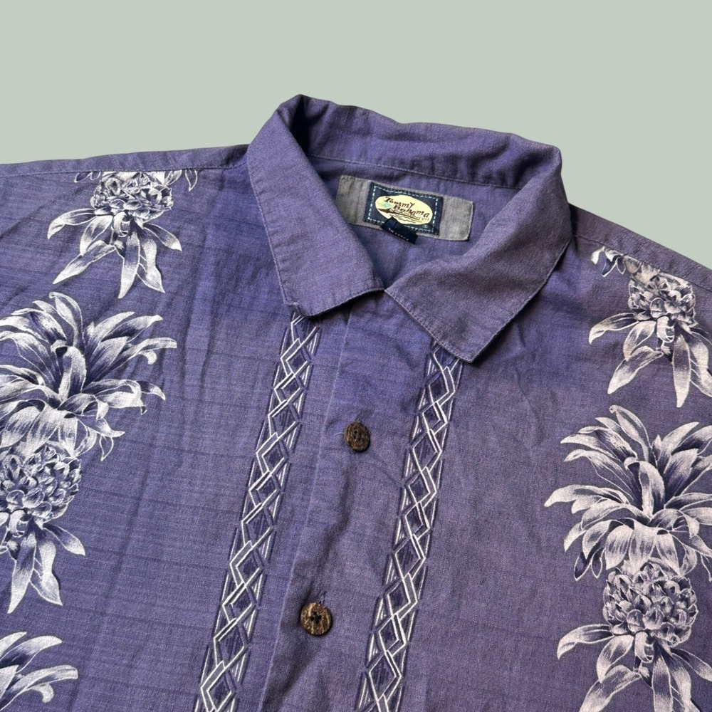 Tommy Bahama Shirt Mens L Purple Pineapple Embroidered Button Down Cotton EXCEL